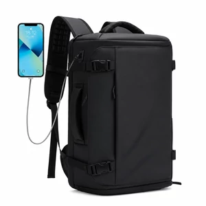 Cipőtartós nagyméretű vízálló utazóhátizsák USB töltővel 50 x 30 x 20 cm