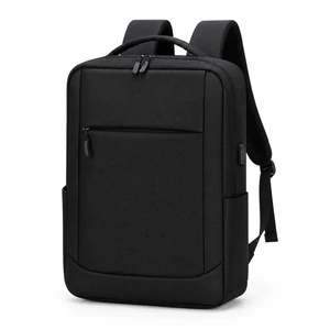 Bővíthető könnyű fekete hátizsák USB csatlakozóval WizzAir és új Ryanair méretben 40x30x20 cm