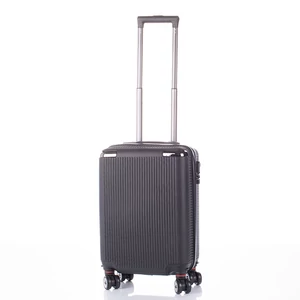 Keményfalú Bőrönd kabin méret RYANAIR járataira felvihető levehető kerekekkel (55 x 40 x 20 cm) WIZZAIR méret