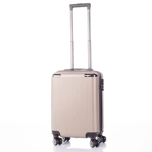 Keményfalú Bőrönd kabin méret RYANAIR járataira felvihető levehető kerekekkel (55 x 40 x 20 cm) WIZZAIR méret