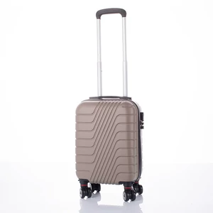 Keményfalú Bőrönd kabin méret RYANAIR járataira felvihető levehető kerekekkel (40 x 30 x 20 cm) WIZZAIR méret