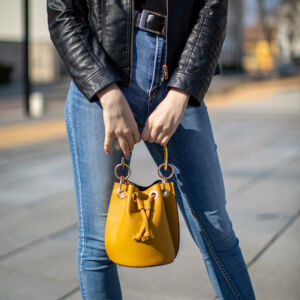 Valódi bőr női táska sárga színben