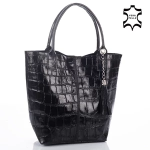 Valódi bőr női válltáska fekete színben 6896 Black croco