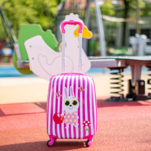 Nyuszis gyermekbőrönd pink színben