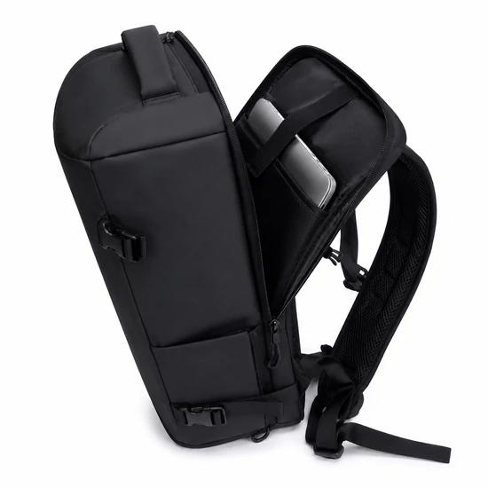 Cipőtartós nagyméretű vízálló utazóhátizsák USB töltővel 50 x 30 x 20 cm