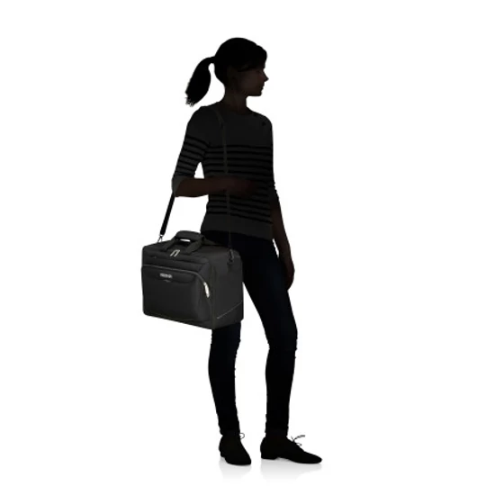 AMERICAN TOURISTER SUMMERRIDE 3 funkciós fedélzeti méret 40 x 30 x 20 cm
