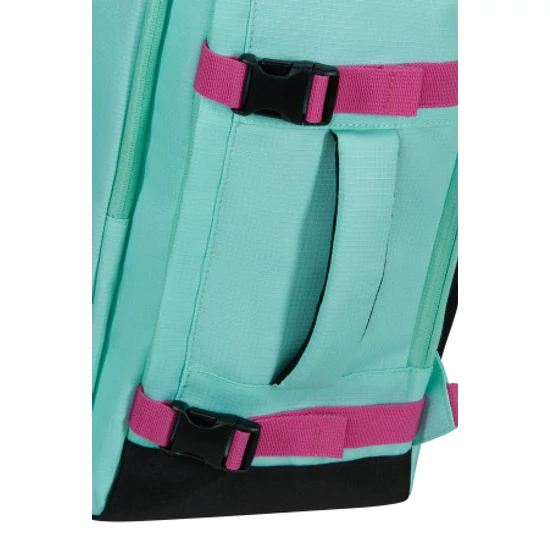 American Tourister WizzAir méretű fedélzeti táska 40x30x20 cm TAKE2CABIN