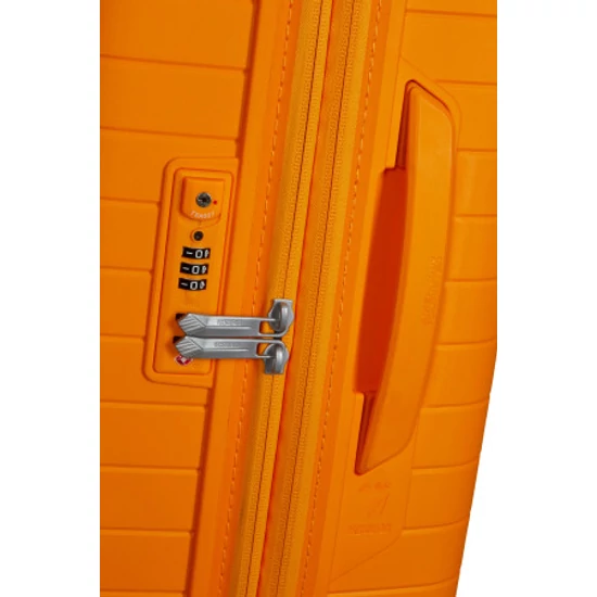AMERICAN TOURISTER FASTFORWARD 55/20 TSA EXP RADIANT ORANGE