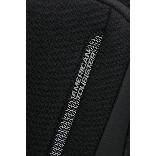 American Tourister WANDERLITE SPINNER S TSA SHADOW BLACK