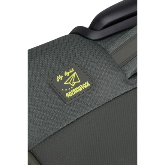 American Tourister WANDERLITE SPINNER S EXP TSA DARK KHAKI