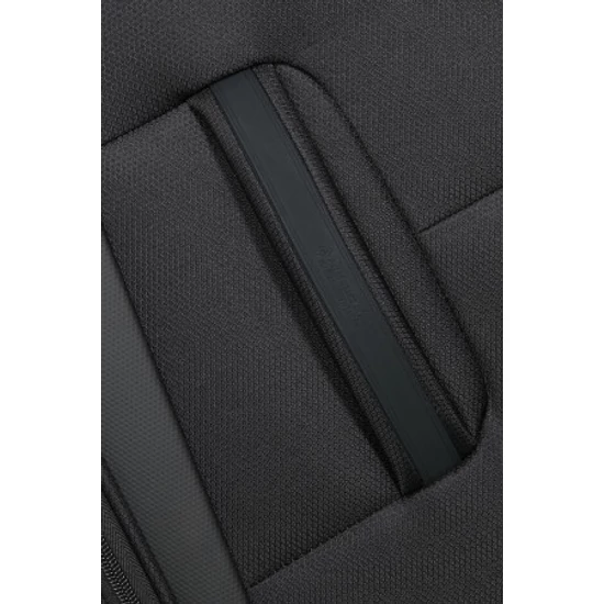 American Tourister WANDERLITE SPINNER M EXP TSA SHADOW BLACK