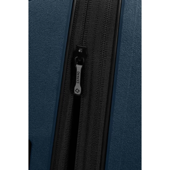 AMERICAN TOURISTER ESSENS SPINNER 55/20 EXP ZIP MIDNIGHT BLUE