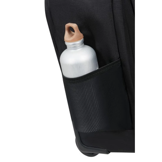 American Tourister WizzAir méretű fedélzeti táska Kerekekkel 40x30x20 cm TAKE2CABIN