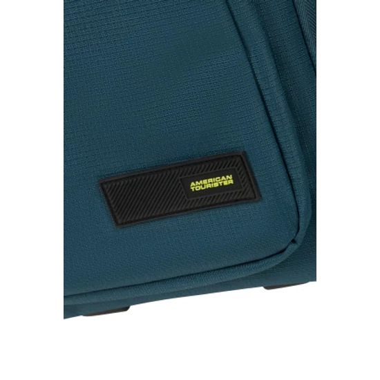 American Tourister WizzAir méretű fedélzeti táska Kerekekkel 40x30x20 cm TAKE2CABIN