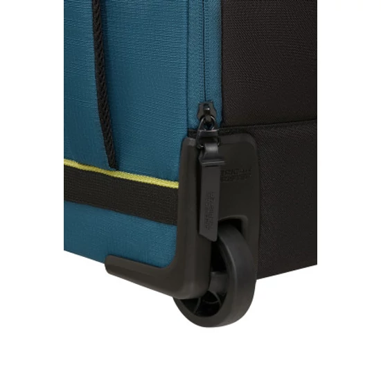 American Tourister WizzAir méretű fedélzeti táska Kerekekkel 40x30x20 cm TAKE2CABIN