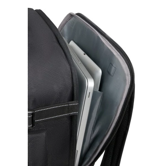 American Tourister WizzAir méretű fedélzeti táska 40x30x20 cm TAKE2CABIN PRO