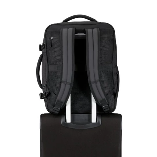 American Tourister WizzAir méretű fedélzeti táska 45x36x20 cm TAKE2CABIN PRO