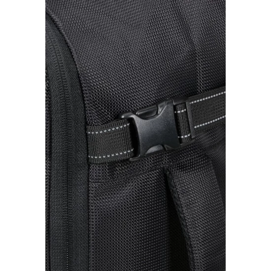 American Tourister WizzAir méretű fedélzeti táska 45x36x20 cm TAKE2CABIN PRO