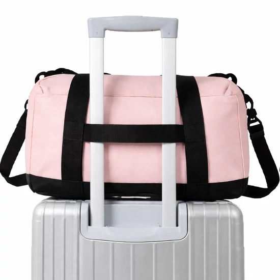 Rózsaszín vízálló sporttáska/fedélzeti táska cípőtartóval (40×25×20 cm) – Wizz Air & Ryanair kompatibilis