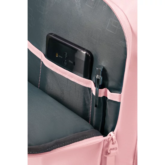 American Tourister 3 funkciós fedélzeti táska méret:40 x 25 x 20 cm Ryanair méret
