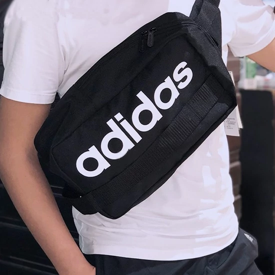 Adidas DT4823 Testtáska