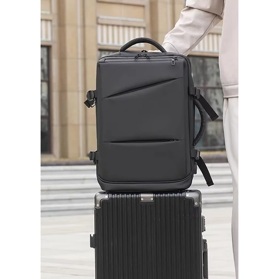 Fedélzeti Laptophátizsák kabinméretű / bővíthető / USB töltővel 40 x 30 x 20 cm