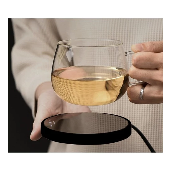 Kávé és Teamelegítő pohárral és kanállal