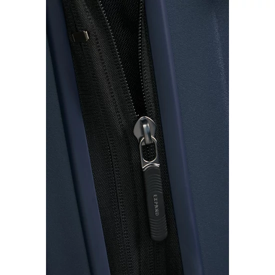 Samsonite RESTACKD SPINNER 75/28 EXP Ajándék bőröndrendezővel