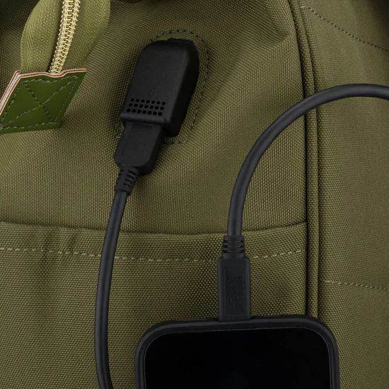 Peterson khaki laptop hátizsák USB töltővel - Wizz Air/Ryanair méret
