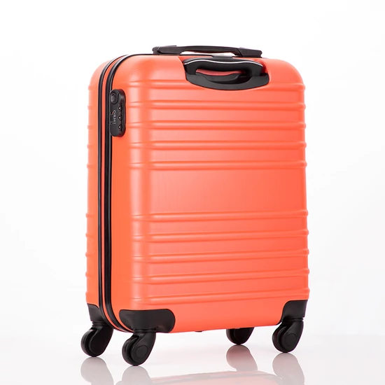 Bőrönd kabin méret ÚJ WIZZAIR RYANAIR méret