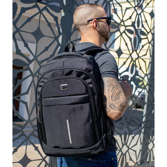  Laptoptartós Hátizsák fekete színben 8003-black
