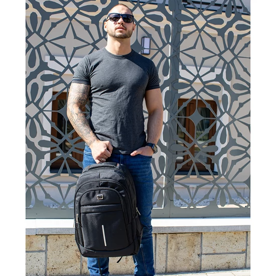  Laptoptartós Hátizsák fekete színben 8003-black