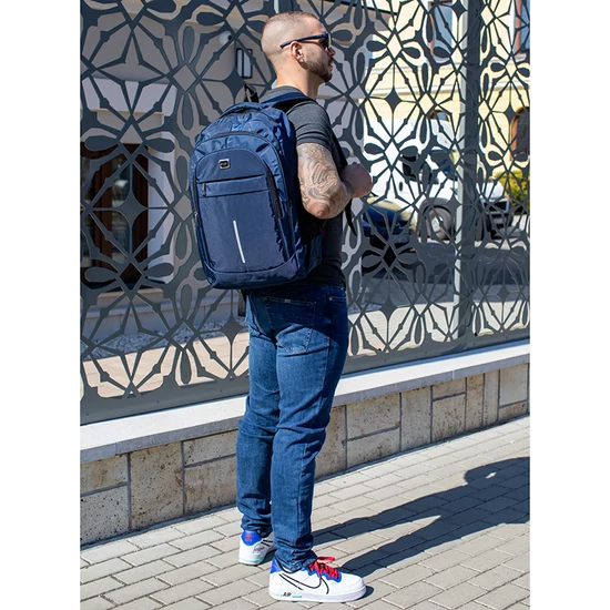  Laptoptartós Hátizsák kék színben 8003-blue