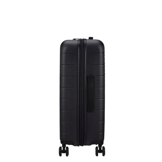 American Tourister Novastream bővíthető Spinner bőrönd 67 fekete