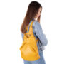 Kép 2/3 - Valódi bőr női hátizsák sárga színben